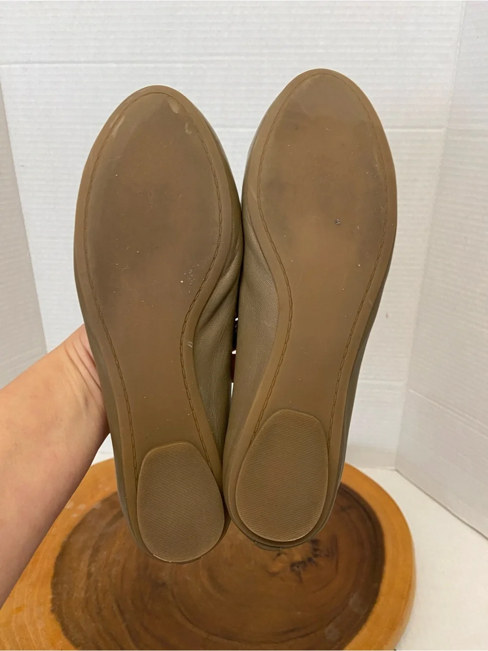 Tory Burch Olive Brown Tortoise Bow Flats